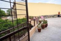 APL - Azlan Private Lodges - Bed and Breakfast Lahore