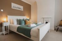 Park and walk to city centre Cosy terrace - B&B Hoo Green