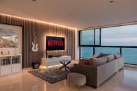 Primera línea Playa Levante Piso 21 Vistas infinitas al mar y montaña - Chambres d'hôtes Benidorm