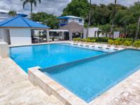 Playa-Jacuzzi-BBQ-Gazebos Gazebos-Wifi- Netflix-HBO- Al Lado De Hoteles, Campos De Golf, Minimarkets, Restaurantes, Bares, Tiendas y Comercios - B&B Guayacanes, San Pedro de Macoris