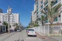Aptos em condomínio c/ piscina a 240 m da Praia Brava - AHRs - B&B Itajaí