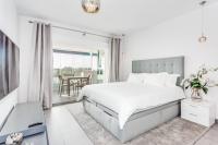 by RIVA - Amazing View, Studio in Medina Garden of Puerto Banus - Chambres d'hôtes Marbella