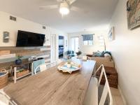 Coastal 2 bed 2 ba Villa - Pools - beach access - B&B Hilton Head