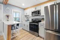 Newly Renovated Charming Beachfront Loft - Ferienwohnung Old Orchard Beach