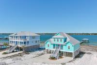 Beach House on the Bay with Private Dock - Bed and Breakfast Gulf Shores