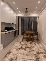 Hosto 61 New Luxury Suite in Golden Square - B&B Biškek