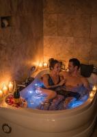 Romance Bleue -Love Room -SPA privatif - Netflix -séjour à vichy - B&B Vichy