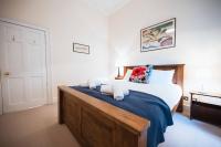 Large 3-Bed Property Walk to Waverley - Ferienwohnung Edinburgh