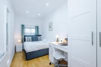 Sleeps 12 Guests - Spacious Liverpool Stay - 6 Bedrooms - B&B Liverpool
