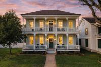 Sand and Sea Manor - B&B Galveston