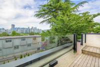 Charming Heritage Home with Mountain and City Views - B&B Vancouver
