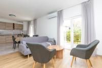 Appartamento con 2 Camere da Letto e Terrazza 