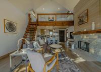 Wilderness Club Home Hot Tub - Bed and Breakfast Eureka