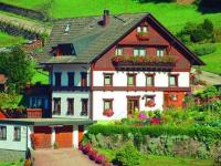 B&B Bad Rippoldsau-Schapbach - Gästehaus Heimenberg - Bed and Breakfast Bad Rippoldsau-Schapbach