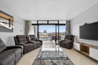12 on Palm Boulevard 404 - B&B Durban