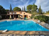 Maison dans la Provence Verte - B&B Cotignac