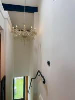 Rooftop One-Bedroom Apartment Near East Midlands Airport - Chambres d'hôtes Castle Donington