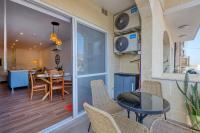 Qala Tranquil Escape - Stylish with Terrace & AC - B&B Qala