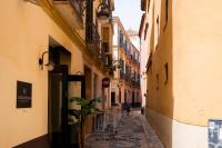 Cathedral Premium Suite Front View - B&B Málaga