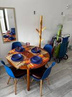 Apto reformado com praia a 1 min - B&B São Vicente