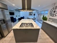Luxury 6 Bed Home near Solihull, HS2 & NEC - Bed and Breakfast Solihull