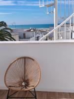 Casa Sebastiana Alojamiento moderno con terraza y vistas al mar, ideal para parejas - Chambres d'hôtes Conil de la Frontera