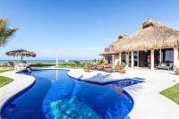 Casa Delfin - Beach Front Villa wPool & Resort - B&B Bajos de Chila