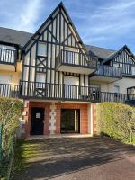 App cosy avec balcon et accés plage - B&B Cabourg