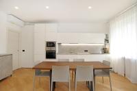 Spacious and cozy flat with two bathroom - B&B Milán