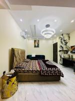 Modern & Luxury one bed studio appartment in bahria - B&B Lahore