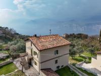 MGH- Malcesine Panoramic Lakeview Apartment - B&B Malcesine