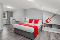 Elegant 6BR-Sleeps 10-Contractor Friendly-Parking - B&B Liverpool