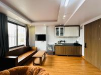 Studio Lit King-Size