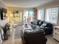 New Listing- Lovely 2BR Ocean View, steps to beach - B&B Myrtle Beach