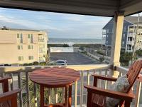 New Listing- Lovely 2BR Ocean View, steps to beach - B&B Myrtle Beach
