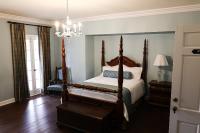 Kamer met Queensize Bed en Balkon