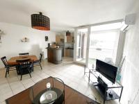 Appartement à deux pas des remparts - B&B Aigues-Mortes