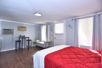 BLUE FLAMINGO Adorable Guesthouse TU- Cherry St- Expo- Downtown-11TH ST- UNIVERSITY OF TULSA - Chambres d'hôtes Tulsa