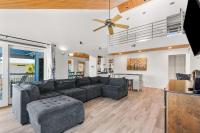 OWB Beach House by Gulf Coast Getaways - B&B Pensacola Beach