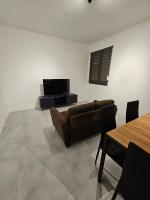 Cozy and Newly Furnished 1 bedroom apartment in Curepipe Centre - B&B Curepipe