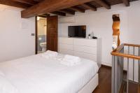 Modern King Size suite in front of the Pantheon - B&B Roma