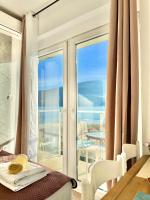 Beachfront Bliss - Chambres d’hôtes Ðenovići