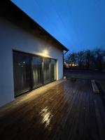 Łeba domek z pełnym wyposażeniem, blisko plaży i centrum - Chambres d'hôtes Łeba
