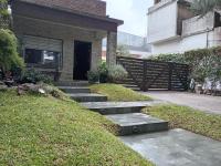 La Pinta Càlida casa en Malvìn con cochera - Bed and Breakfast Montevideo