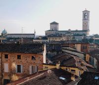 Spacious La Torre Apartment in Chiari near Station & Center Vista Duomo, Sleeps 5 - B&B Chiari