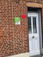 La maison de Victoire, WC à l'étage - B&B Fourmies