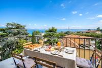 Zen Apartment DesenzanoLoft Official Partner Homes & Villas by Marriott Bonvoy - Chambres d'hôtes Desenzano del Garda