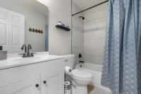 NEW Modern Getaway Relax Unwind and Enjoy - B&B O'Fallon