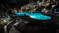 Oceanside Cozy Fun and Resortsy Getaway - B&B Oceanside