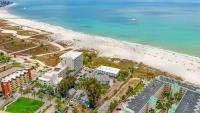 Cabana Cottage Treasure Island Beach Sleeps 3 - Bed and Breakfast St. Pete Beach
